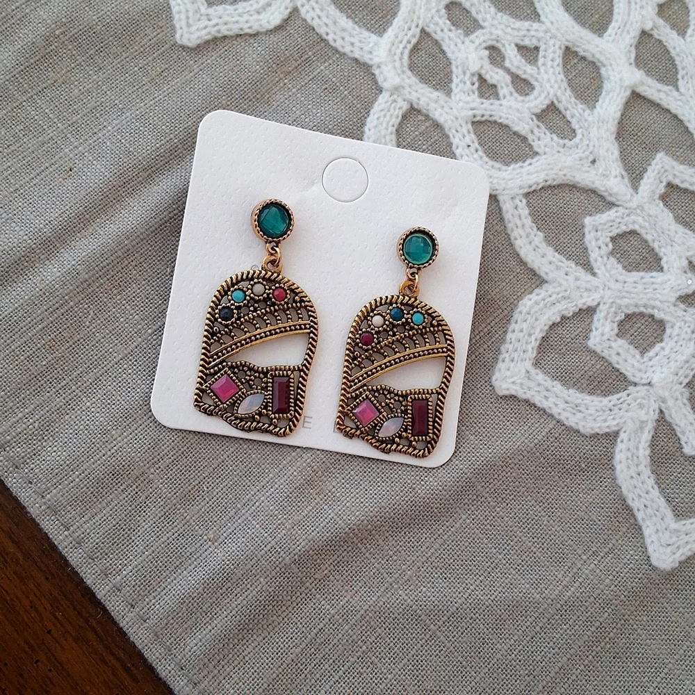NEW Elegant Gold and Turquoise Multi Color Earrings - Picture 5 of 5
